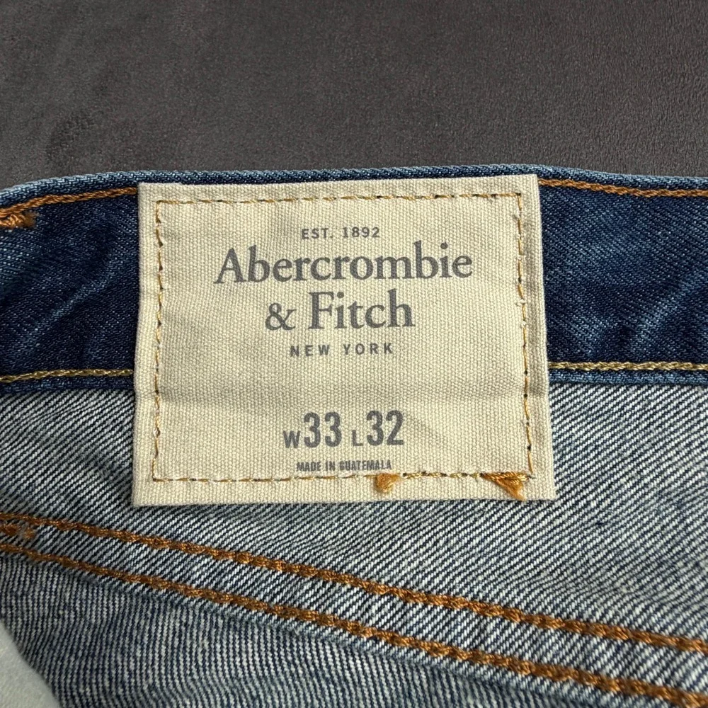 Abercrombie & Fitch Jeans Men 33x32 Medium Wash Blue Straight Leg Button Fly